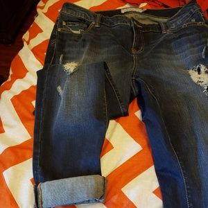 Torris distressed boyfriend jean